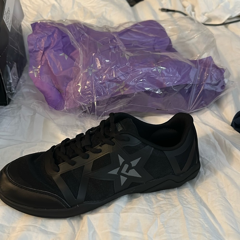 Rebel ruthless NWT black cheer shoes